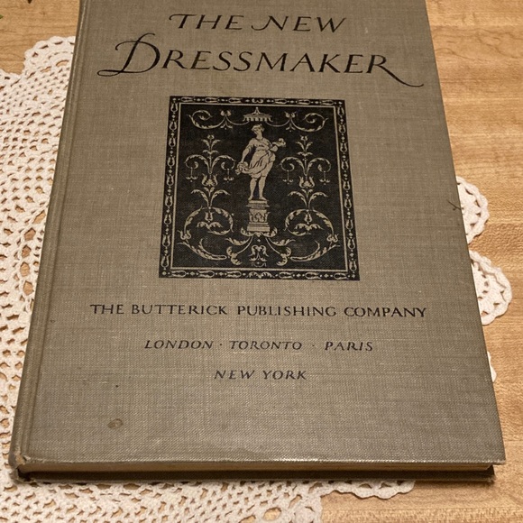 Antique 1921 The New Dressmaker Book Butterick Guide To Sewing And Tailoring - Picture 3 of 16